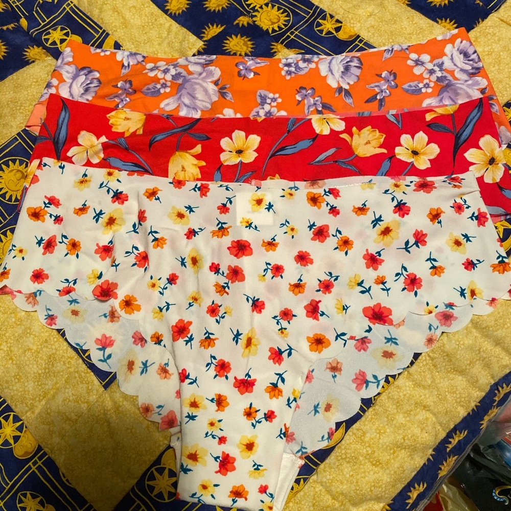 Victoria Secret🎀 buy one get one 1/2 off🌈